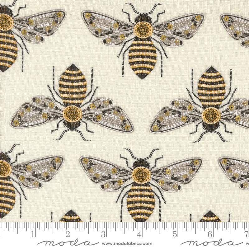 Bee Garden Bees - Metallic Porcelain - Quilt Fabric
