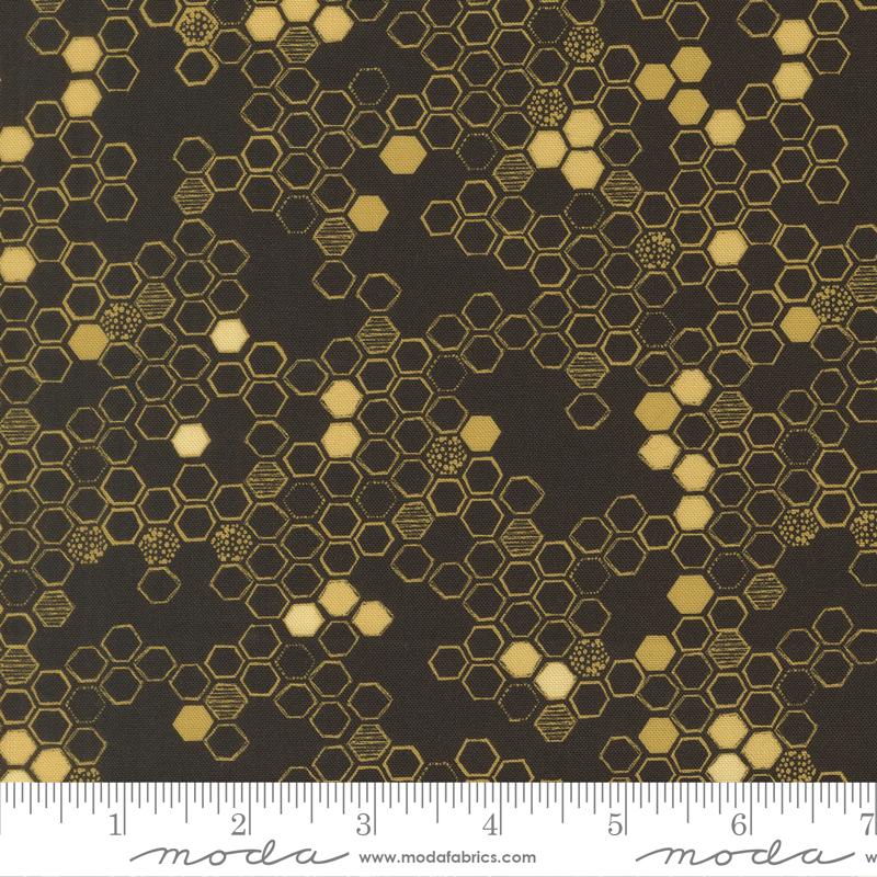 Pollinators Comb Onyx - Quilt Fabric, zoomed in. Select this picture to zoom back out.