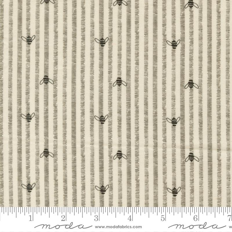 Pollinators Bee Stripes Cloud - Quilt Fabric, zoomed in. Select this picture to zoom back out.