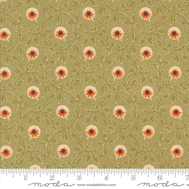 Pumpkin Spice Gatherings Bloom Basil - Quilt Fabric