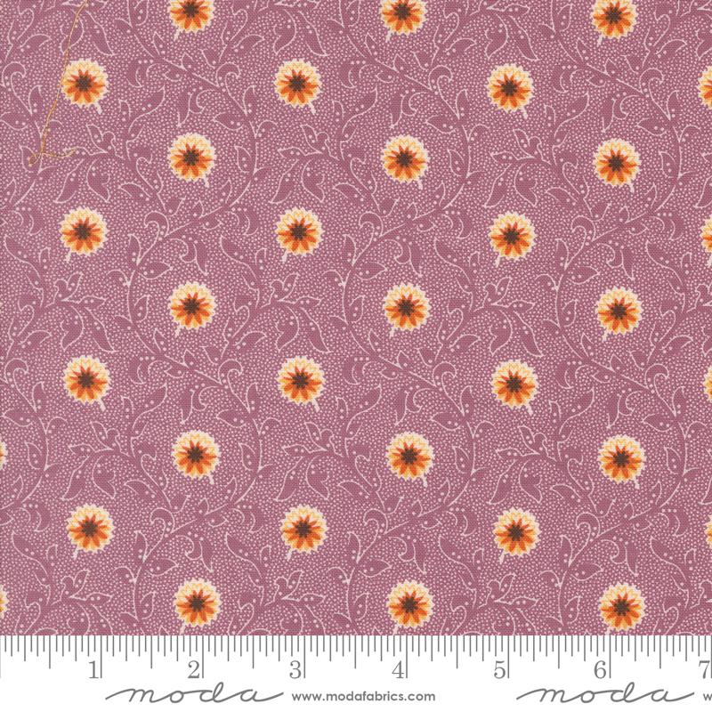 Pumpkin Spice Gathering Bloom Mulberry - Quilt Fabric