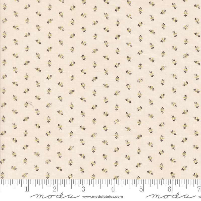 Pumpkin Spice Gatherings Cream Celery - Quilt Fabric