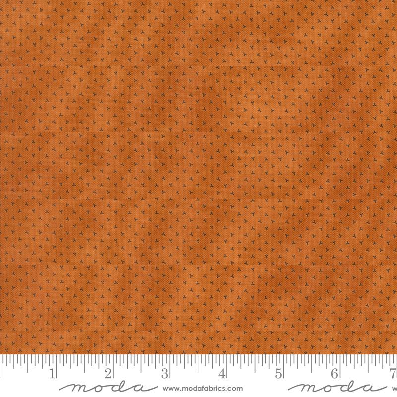 Pumpkin Spice Gatherings Dots Pumpkin - Quilt Fabric