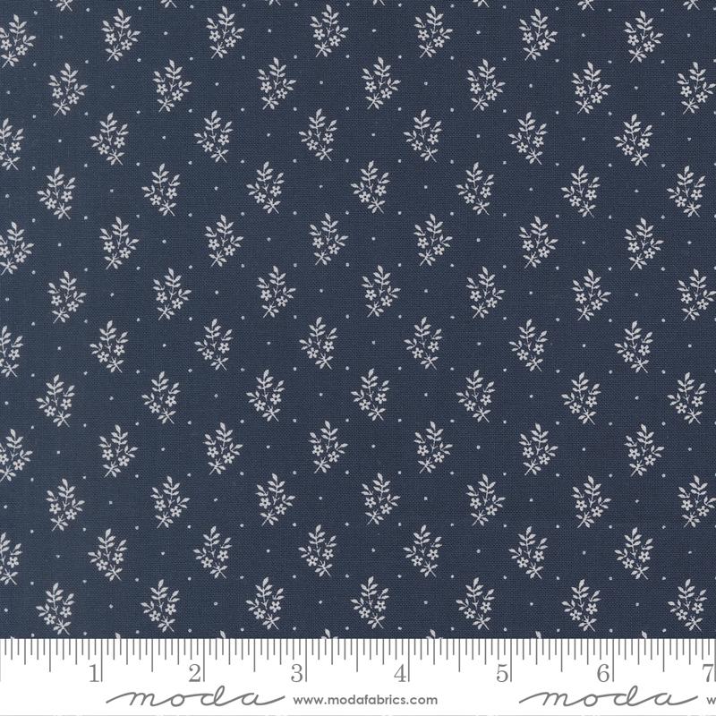 American Gatherings III Floral American Blue - Quilt Fabric