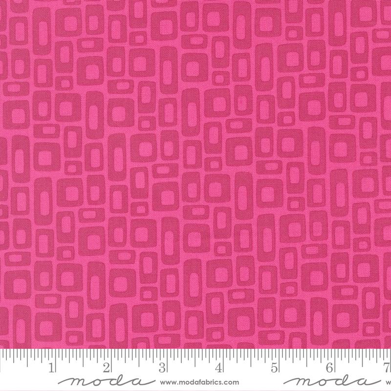 Scenery Marshmallow Fuchsia - Quilt Fabric