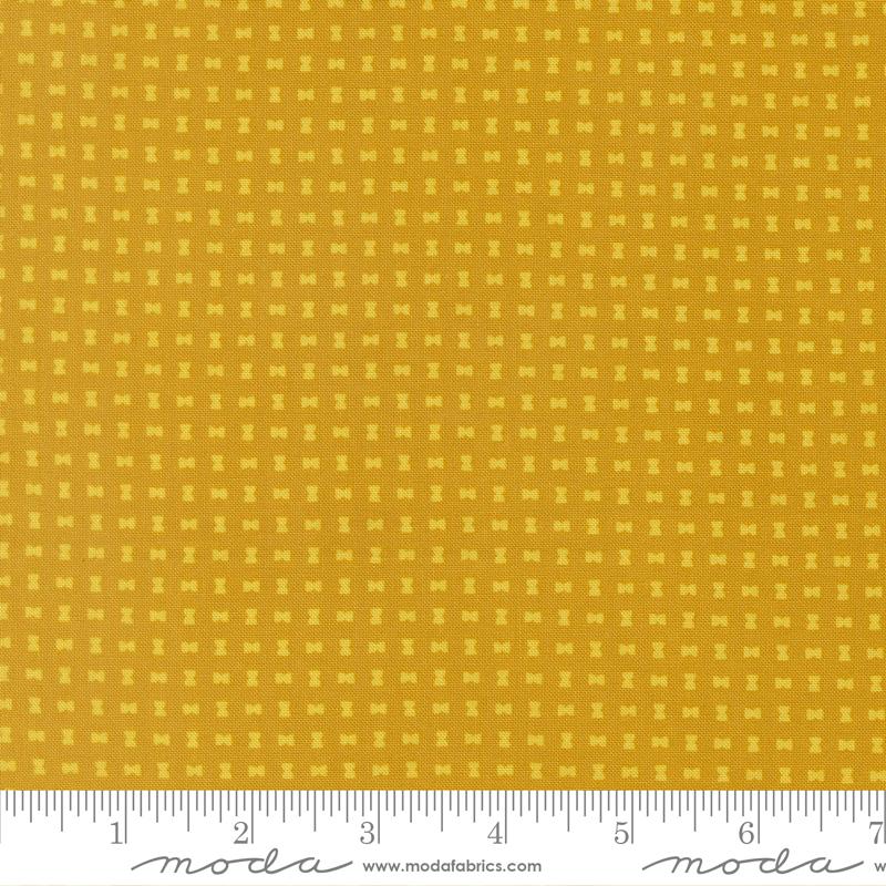 Scenery Spools Golden - Quilt Fabric