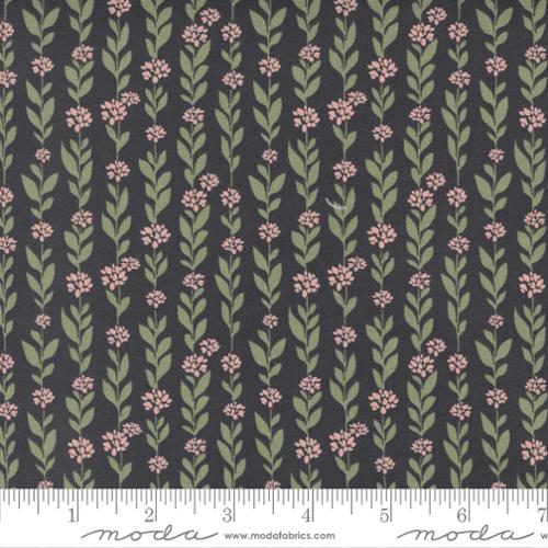 Country Rose Charcoal - Climbing Vine Small - Quilt Fabric