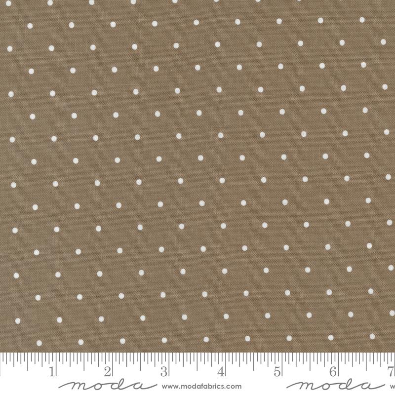 Magic Dot Nutmeg - Quilt Fabric