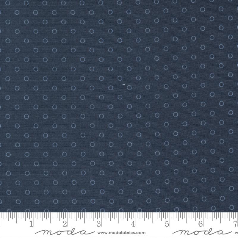Nantucket Summer Dots Navy - Quilt Fabric