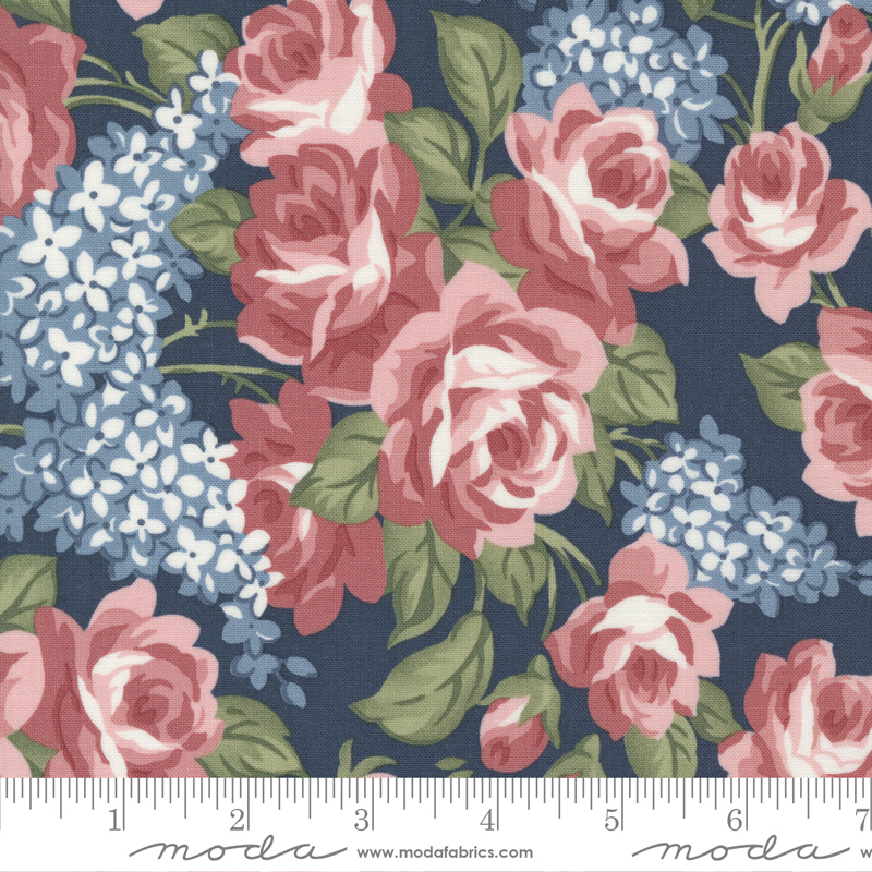 Sunnyside Rosy Navy - Quilt Fabric