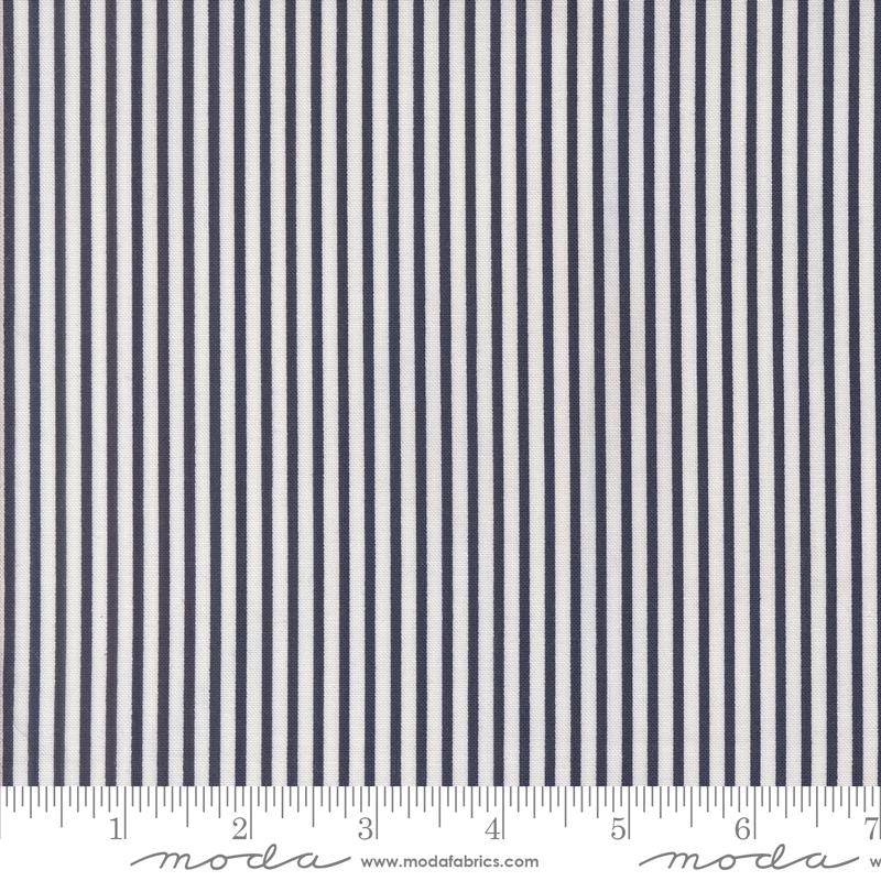 Summertime Line Navy - Quilt Fabric
