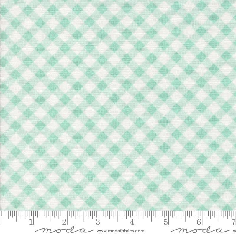 Summertime Gingham Ice - Quilt Fabric