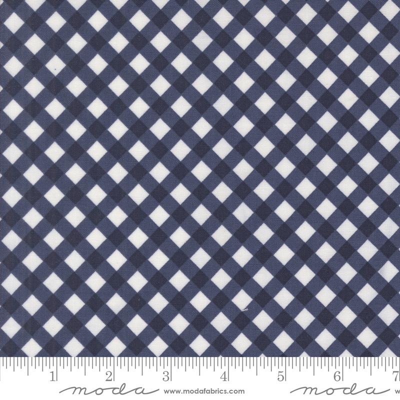 Summertime Gingham Navy - Quilt Fabric