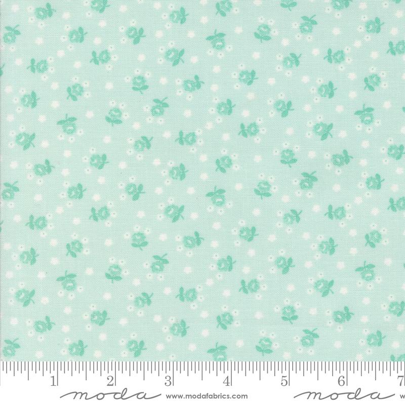 Summertime Floral Ice - Quilt Fabric