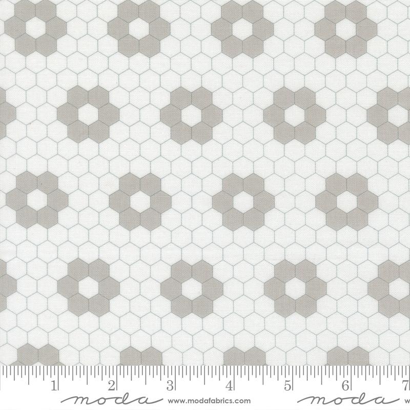 A Cat Named Stitch Hexagon Cream Grey - Quilt Fabric