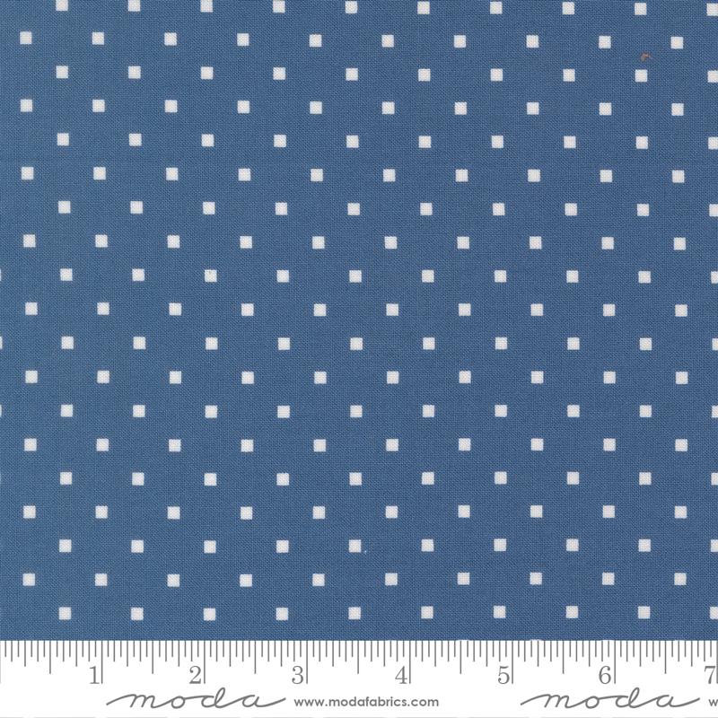 A Cat Named Stitch Dots Sea - Quilt Fabric