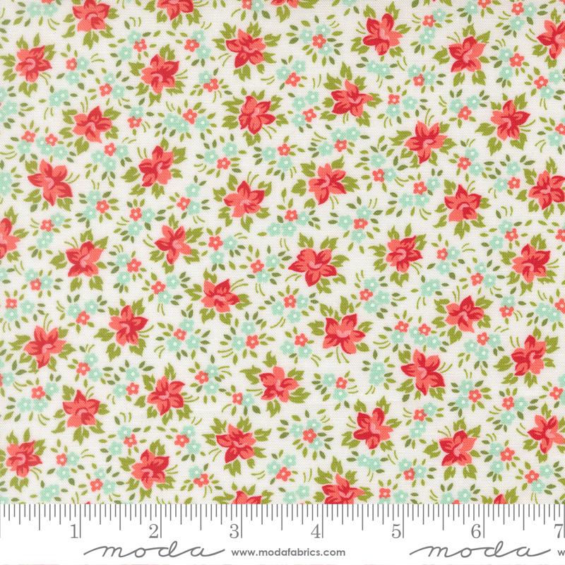 Bloomsberry Floral White - Quilt Fabric, zoomed in. Select this picture to zoom back out.