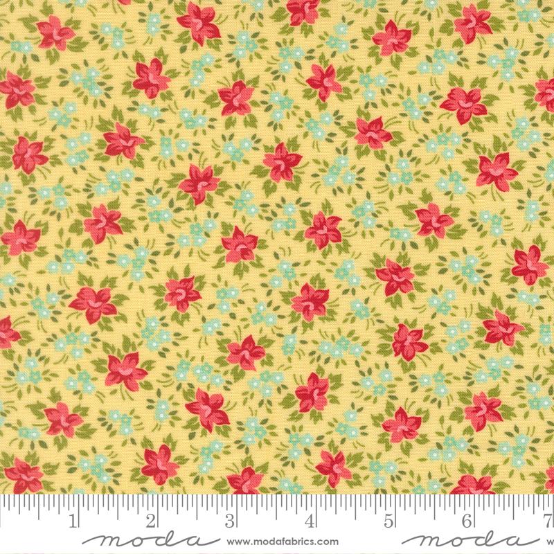Bloomsberry Floral Buttermilk - Quilt Fabric, zoomed in. Select this picture to zoom back out.