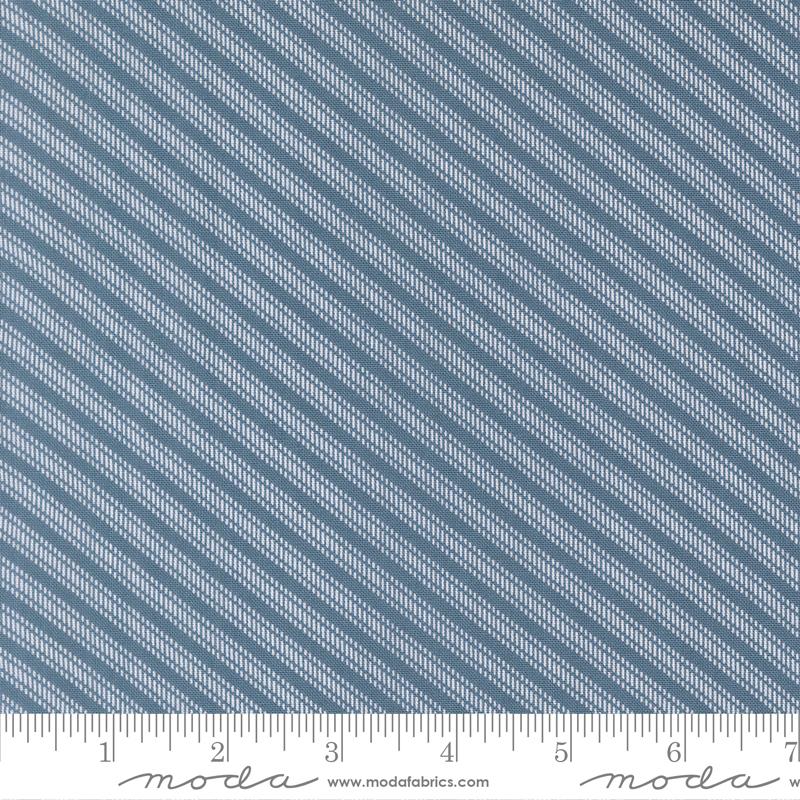 Stars And Stripes Lined Blue - Quilt Fabric, zoomed in. Select this picture to zoom back out.