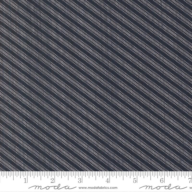 Stars And Stripes Lined Navy Blue - Quilt Fabric, zoomed in. Select this picture to zoom back out.