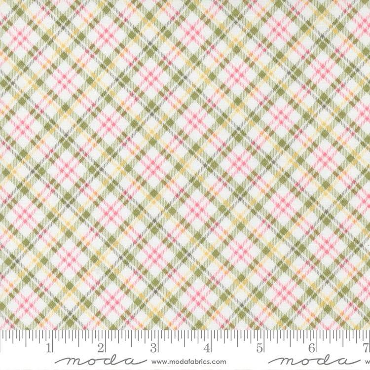 Renew Plaid Strawberry - Quilt Fabric