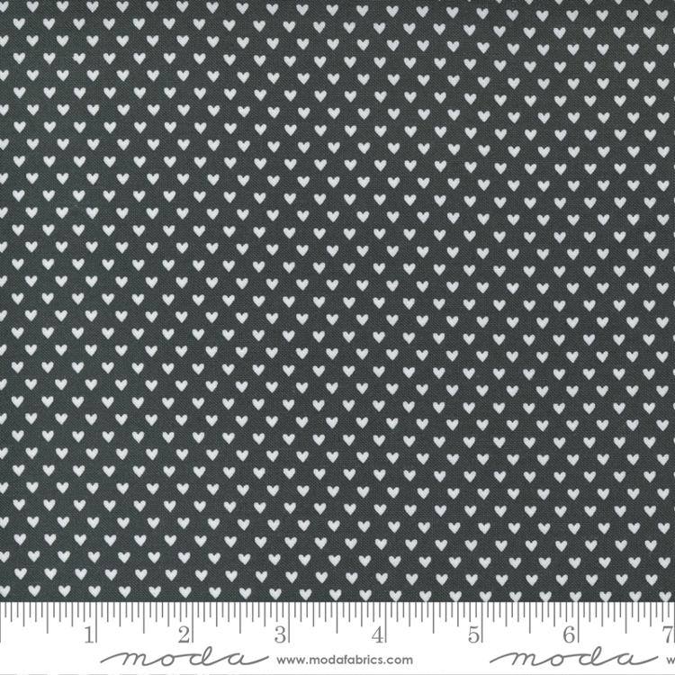 Flirt Tiny Heart Black - Quilt Fabric