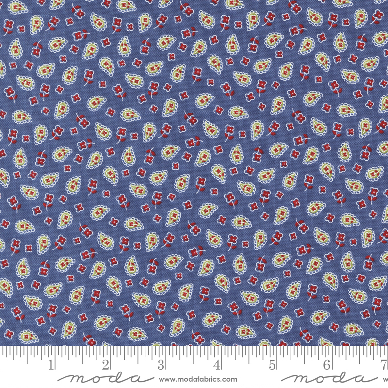 Graze Clover Navy - Quilt Fabric