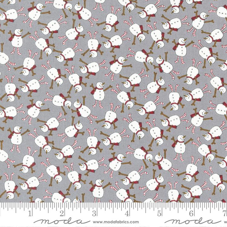 Blizzard Fog - Frosty Christmas Snowman - Quilt Fabric