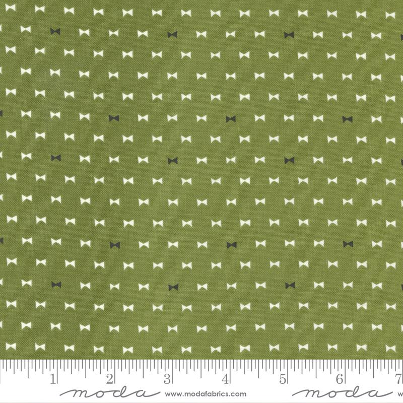 Main Street Grass - On The Town Blenders - Quilt Fabric