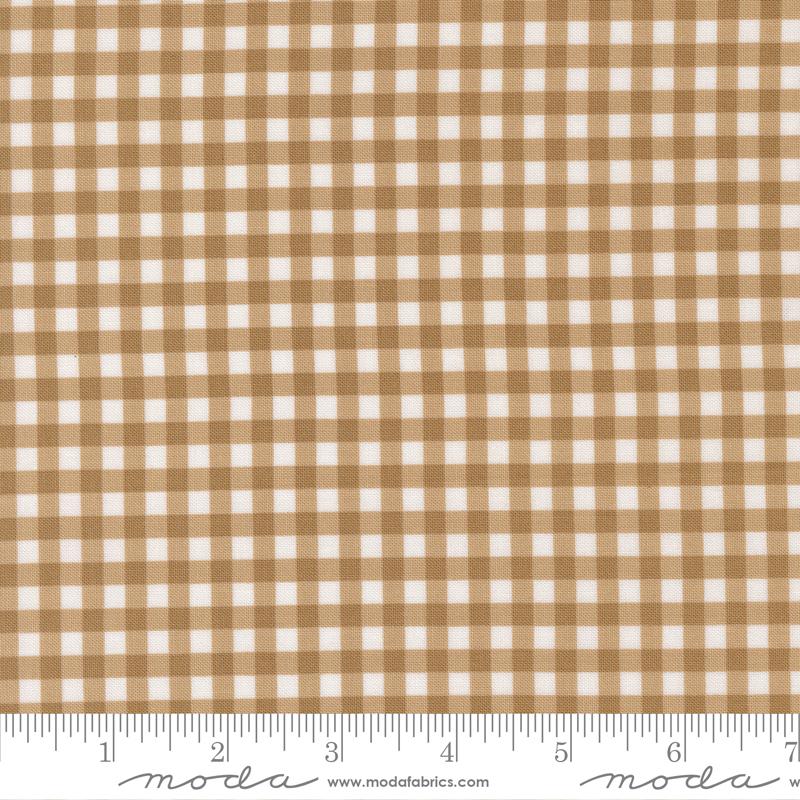 Lucky Gingham Sand - Quilt Fabric