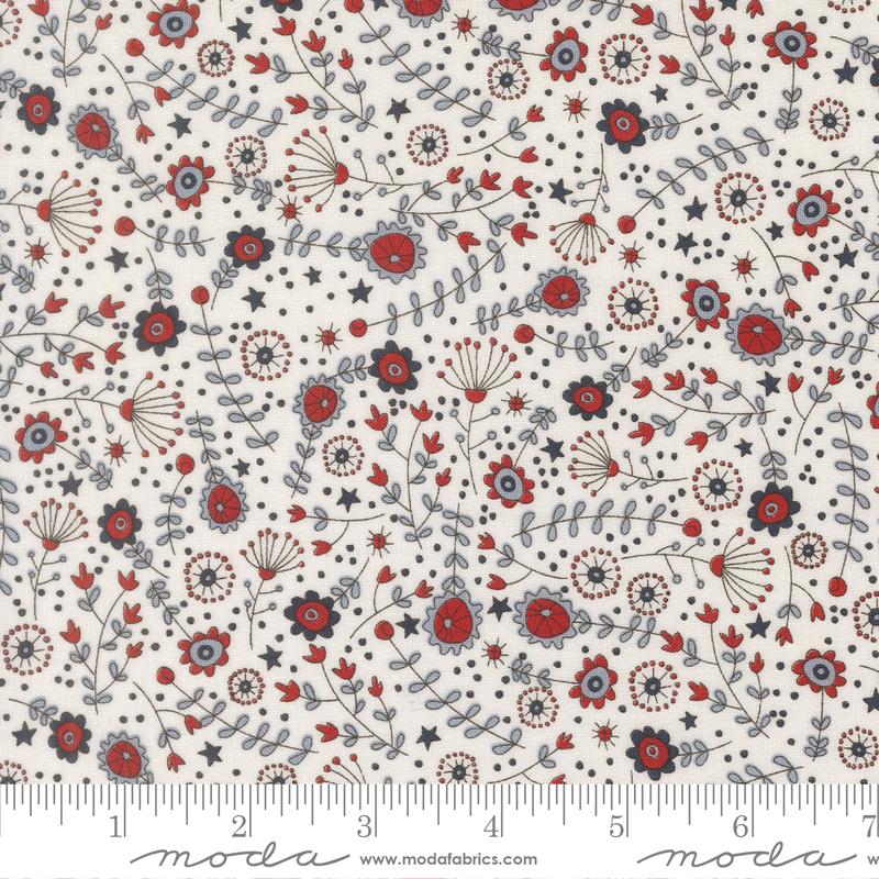 Independence Day Flowers Vanilla - Patriotic Quilt Fabric