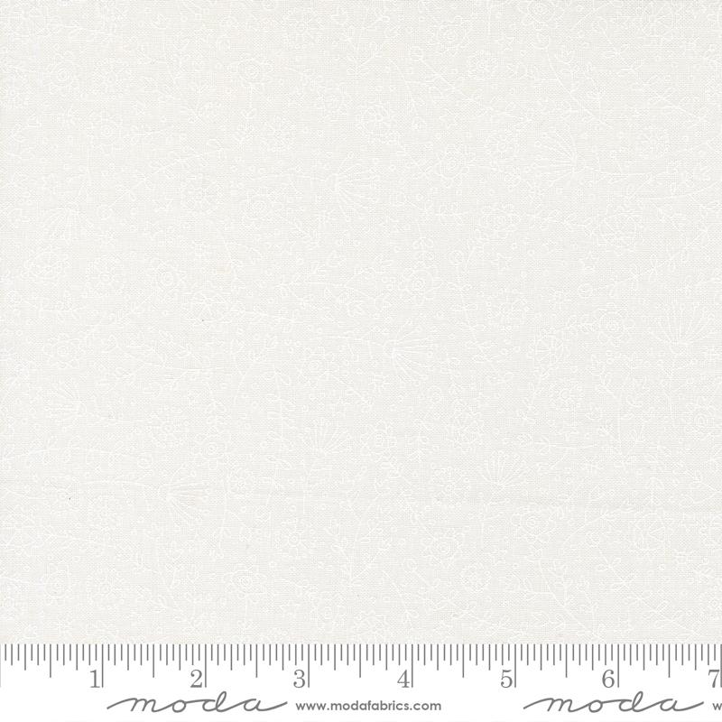 Independence Day Flowers Vanilla White - Quilt Fabric
