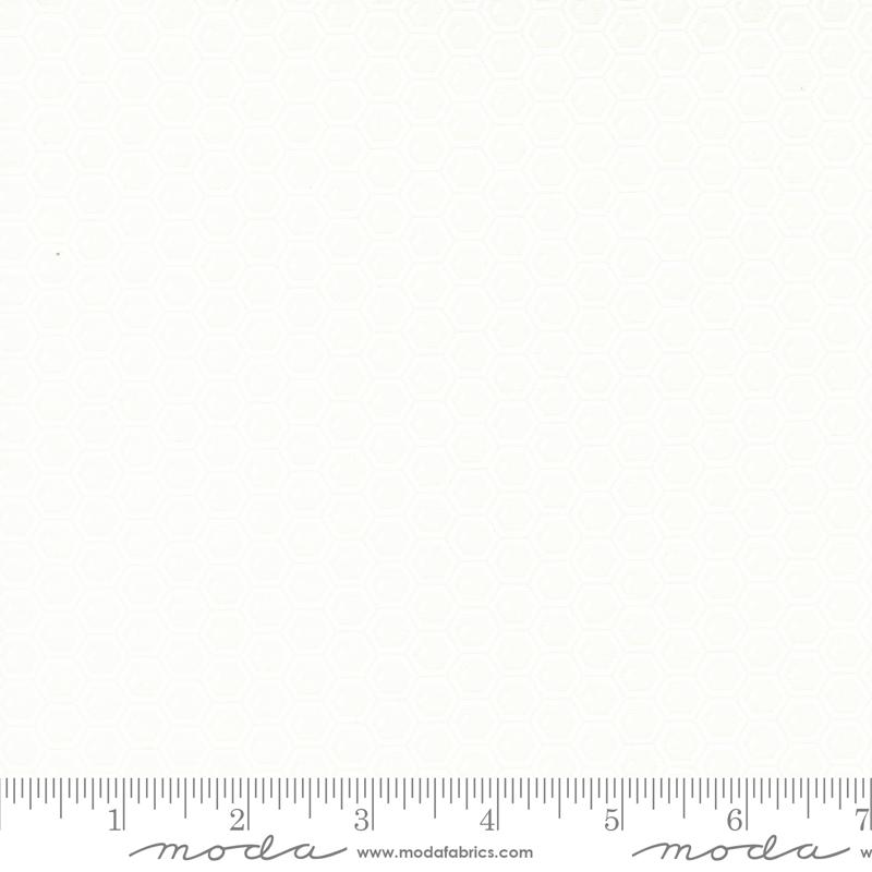 Honeycomb Blenders - Milk - Quilt Fabric