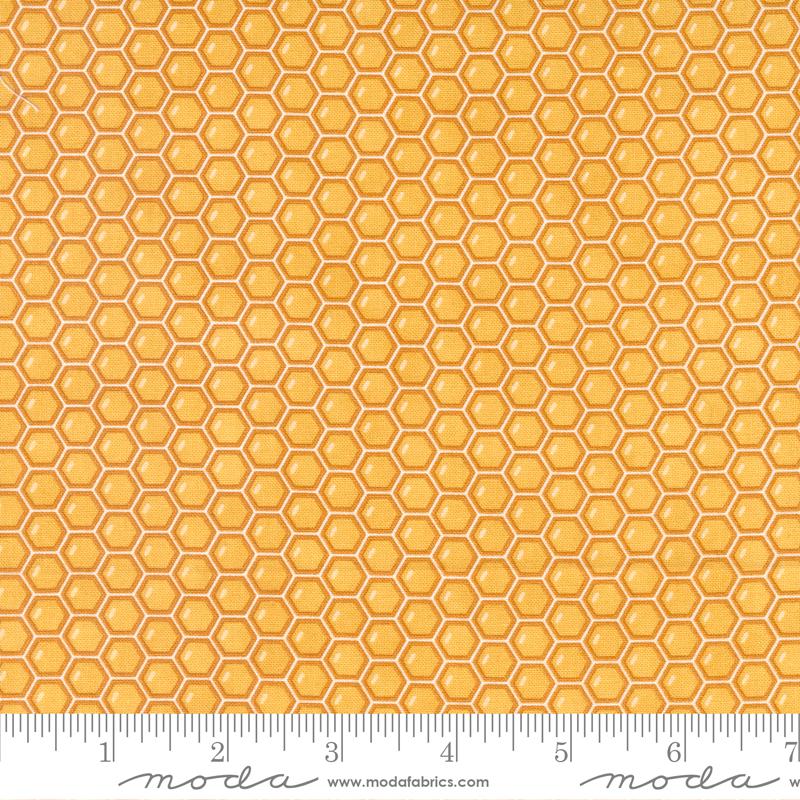 Honeycomb Blenders - Bee skep Gold - Quilt Fabric
