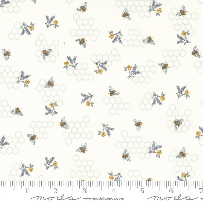 Bees and Lavender Blenders - Milk - Quilt Fabric