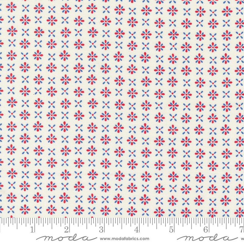 Red White Bloom Fireworks - Daisy White - Quilt Fabric