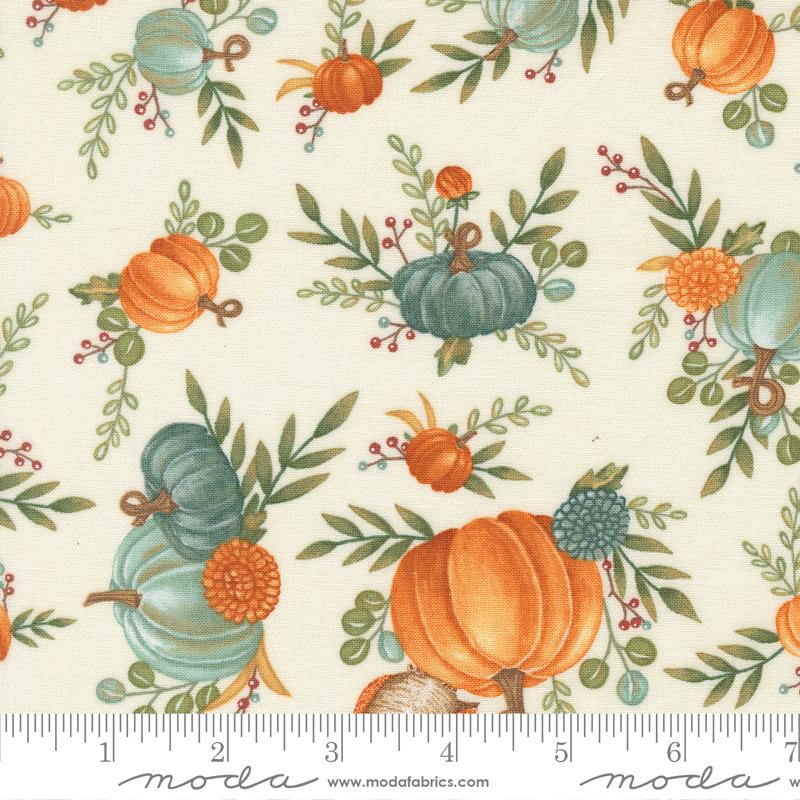 I Love Fall Most Of All Pumpkins Warm White - Quilt Fabric