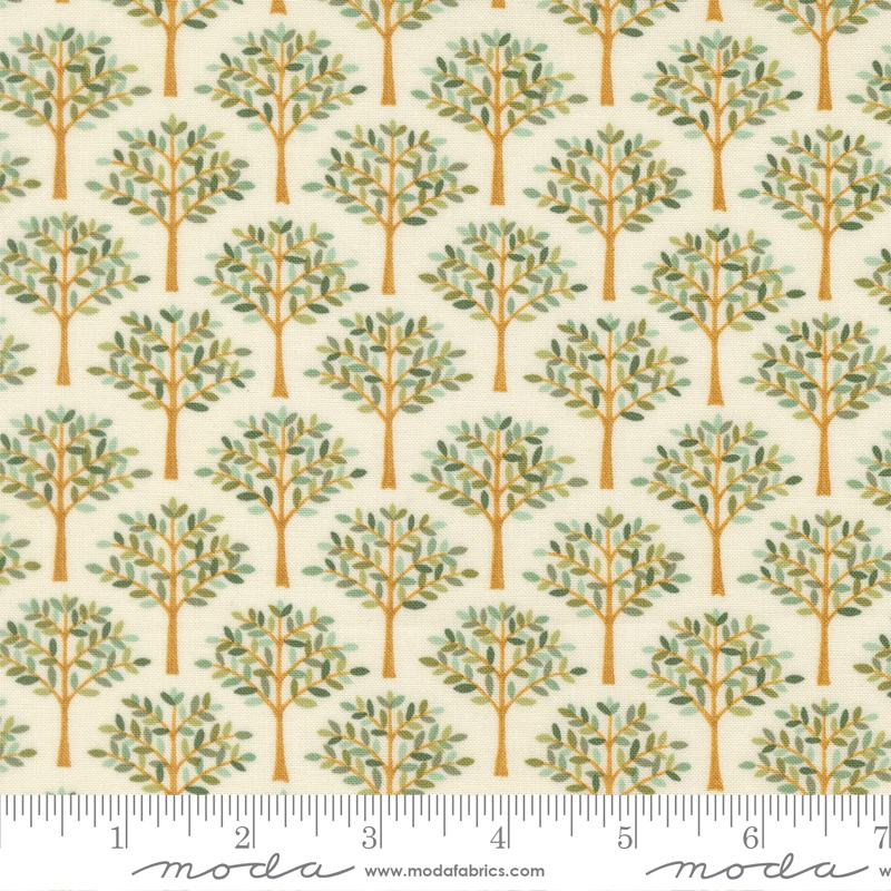 Family Tree Tree Warm White - Quilt Fabric