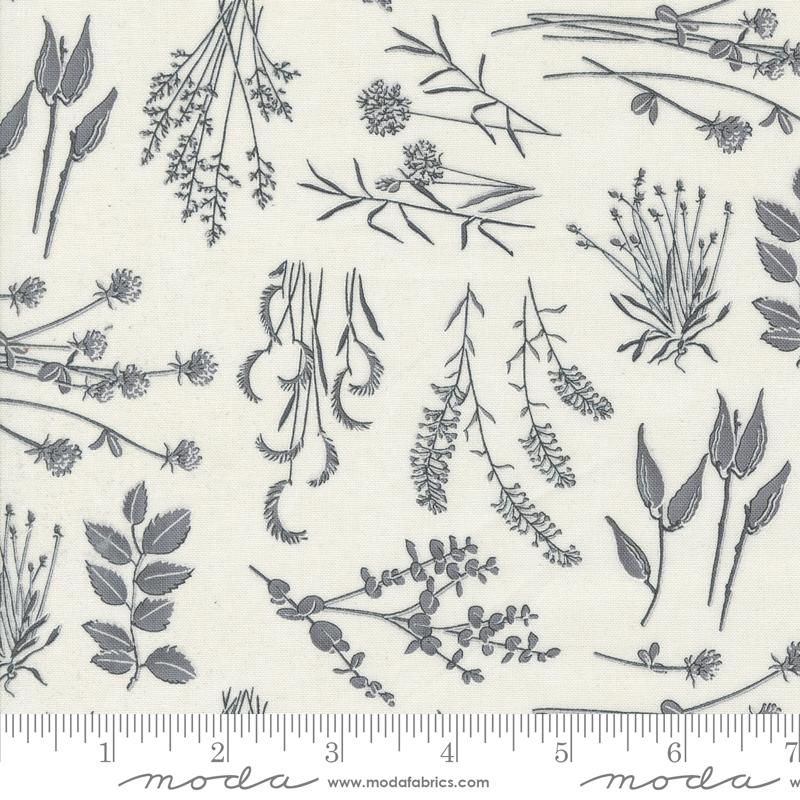 Silhouettes Wild Things - Cream - Quilt Fabric