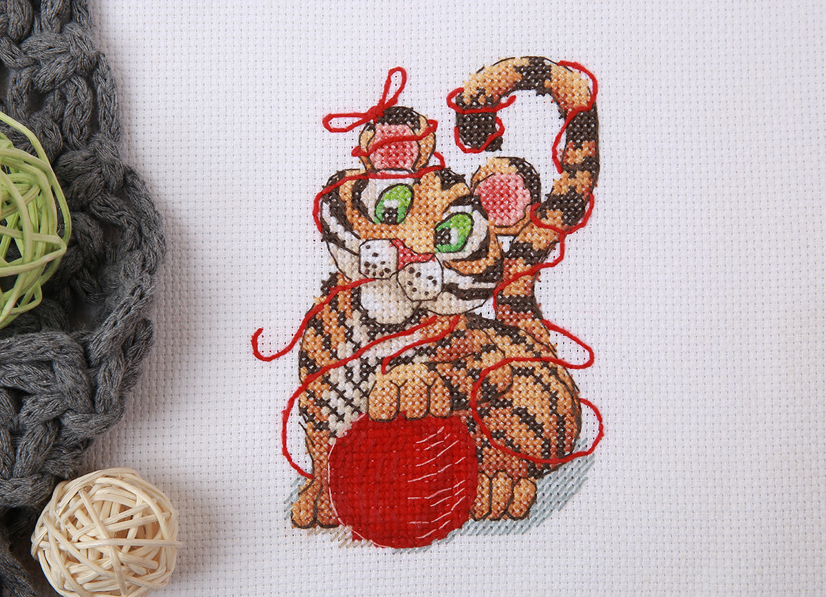 Little Tiger and Yarn Ball - Cross Stitch Kit