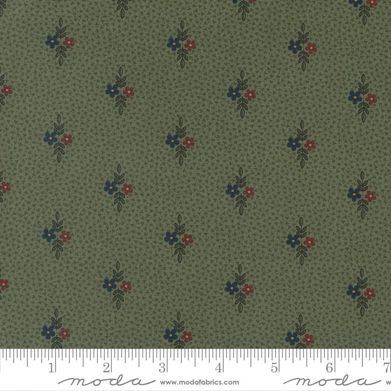 Fluttering Leaves Evergreen - Quilt Fabric