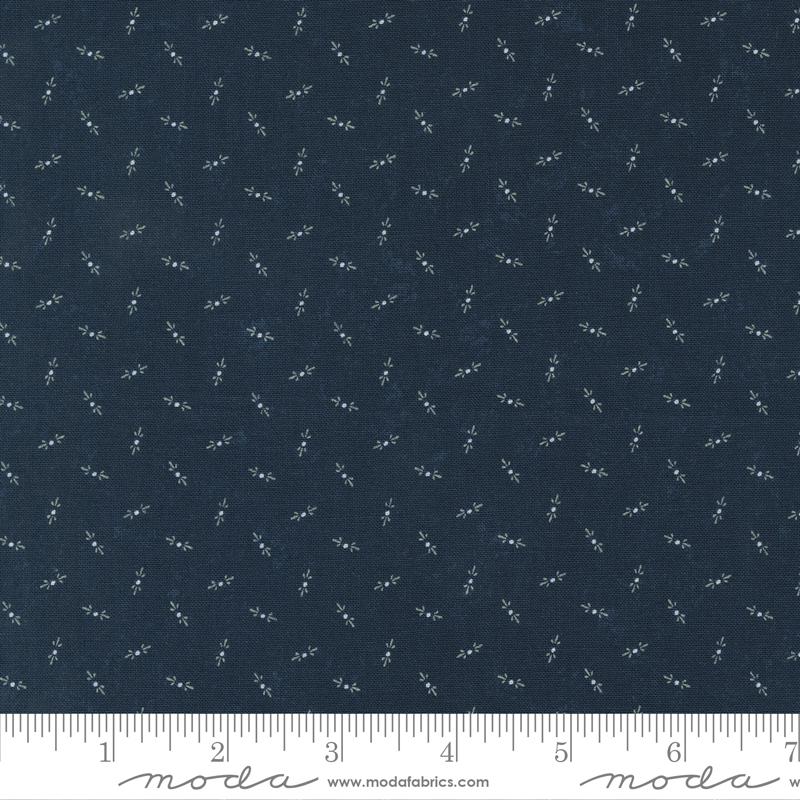 Fluttering Leaves Blue Spruce - Quilt Fabric
