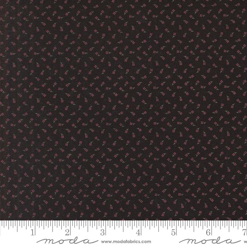 A Vintage Christmas Berries - Black - Quilt Fabric