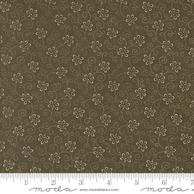 A Vintage Christmas Ribbon - Green - Quilt Fabric