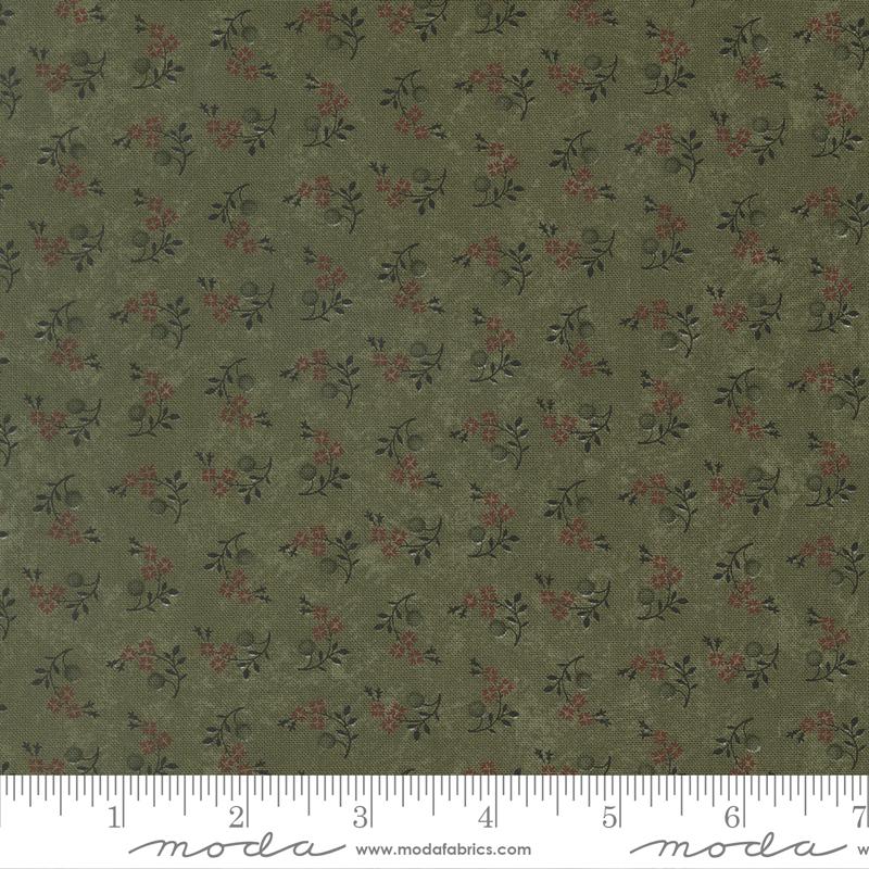 Quail Run Berries Grass - Quilt Fabric