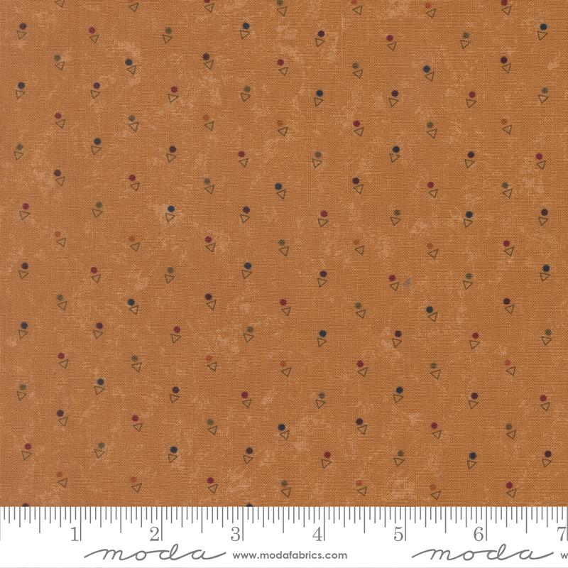 Quail Run Triangle Amber - Quilt Fabric