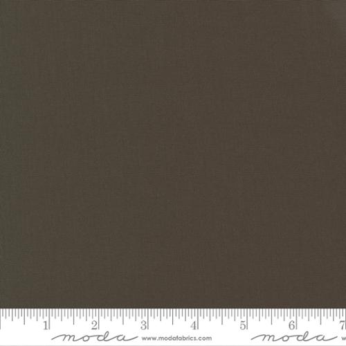 Bella Solids Bettys Brown - Quilt Fabric