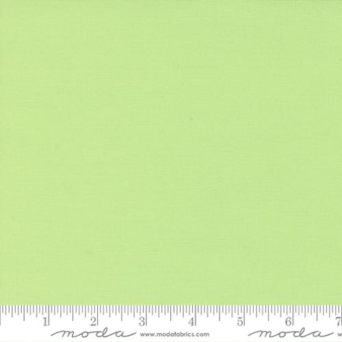 Bella Solids Honeydew - Quilt Fabric