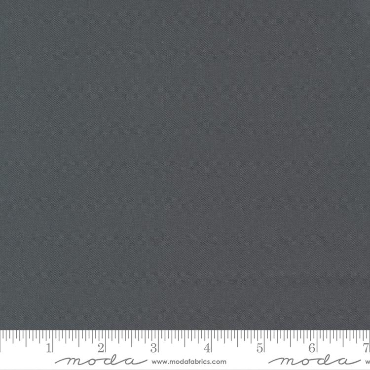 Bella Solids Lead - Quilt Fabric