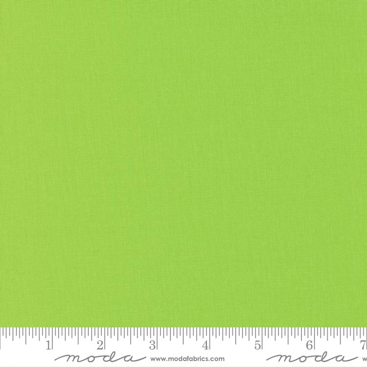 Bella Solids Wasabi - Quilt Fabric